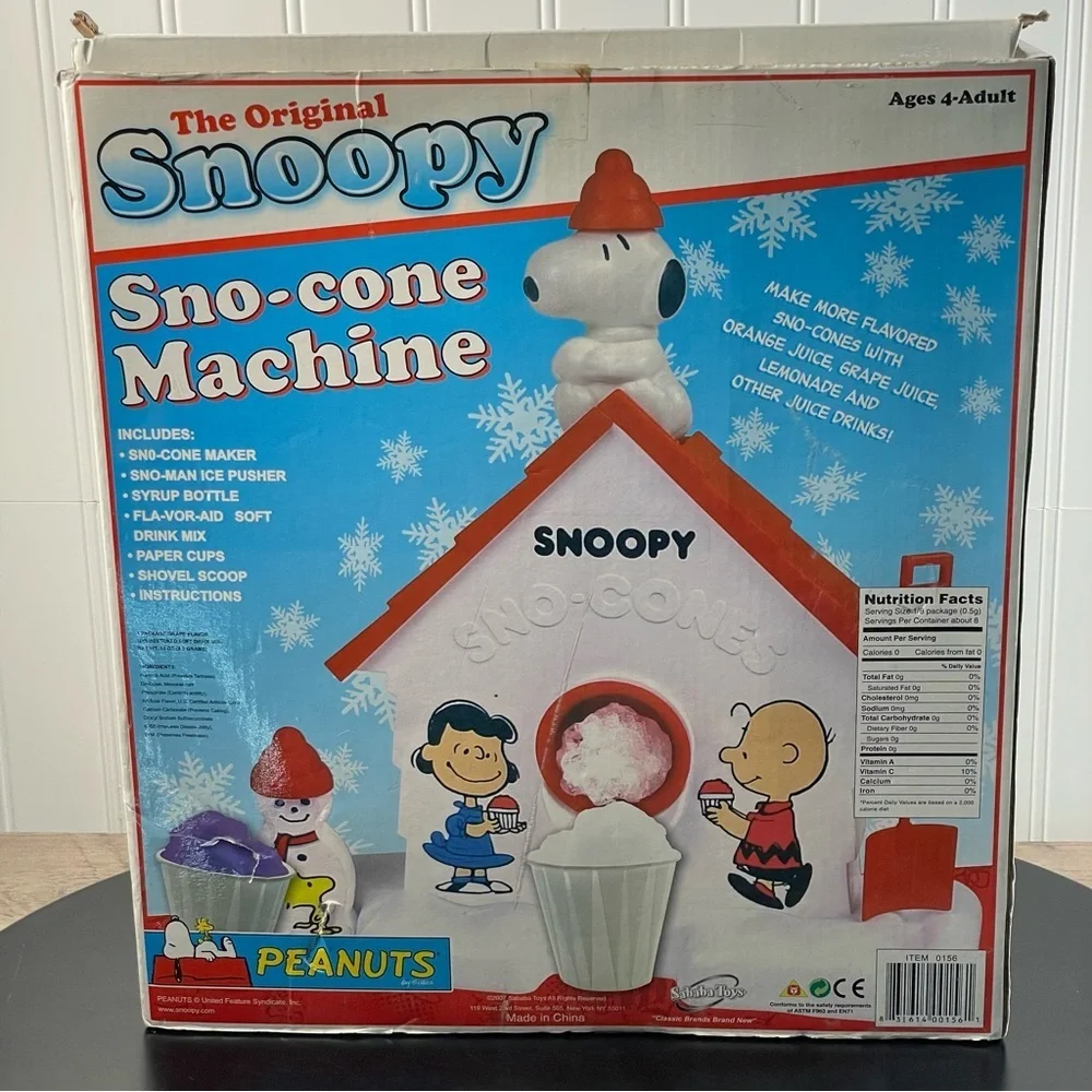 The Original Design Snoopy Sno-Cone Maker Sababa Toys 2007 Summer Fun‎ Icies